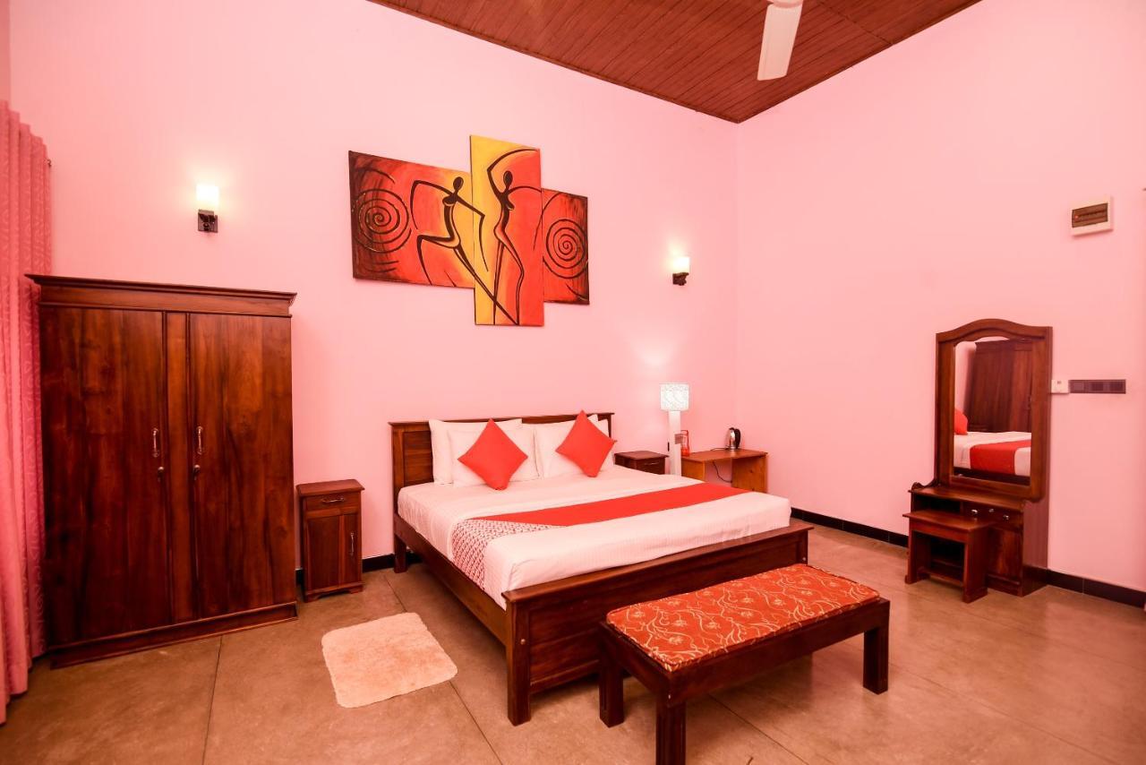 Man Mountain Villa Matale Kültér fotó