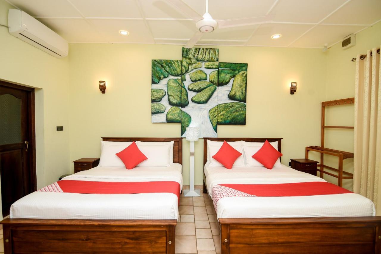 Man Mountain Villa Matale Kültér fotó