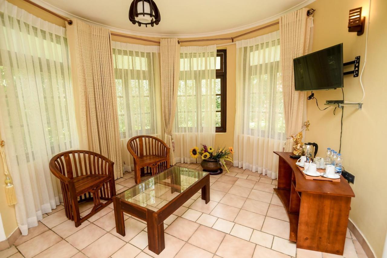 Man Mountain Villa Matale Kültér fotó
